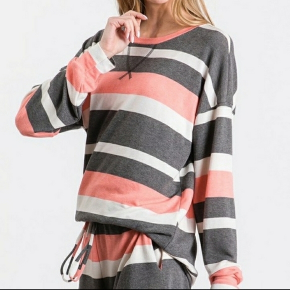 Striped 2-Piece Lounge Short Set - Picture 3 of 7